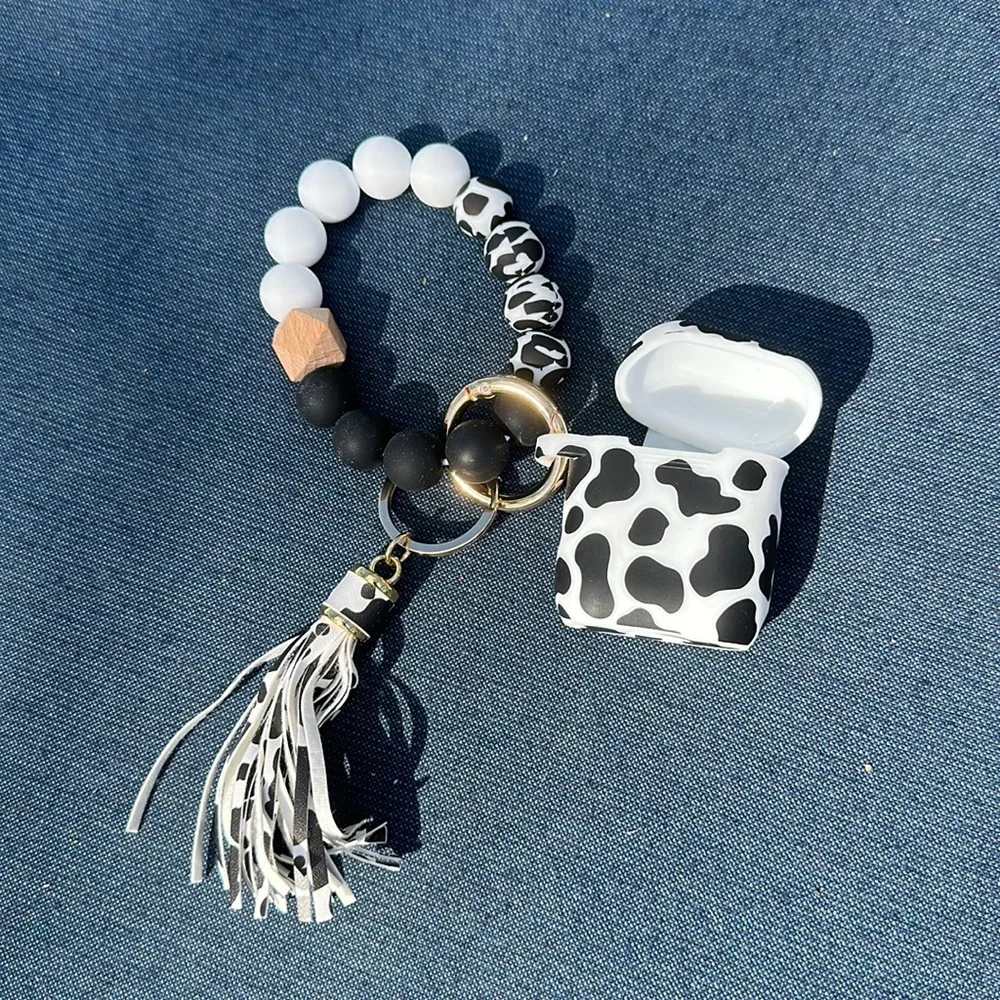 Silicon bead Cow print  key ring bracelet and EarPod cover / case nwt